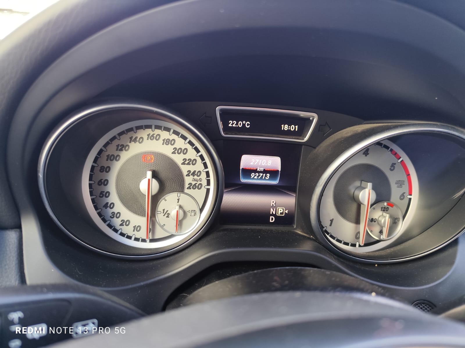 Mercedes Benz GLA 200D 136CV URBANO - imagen 3